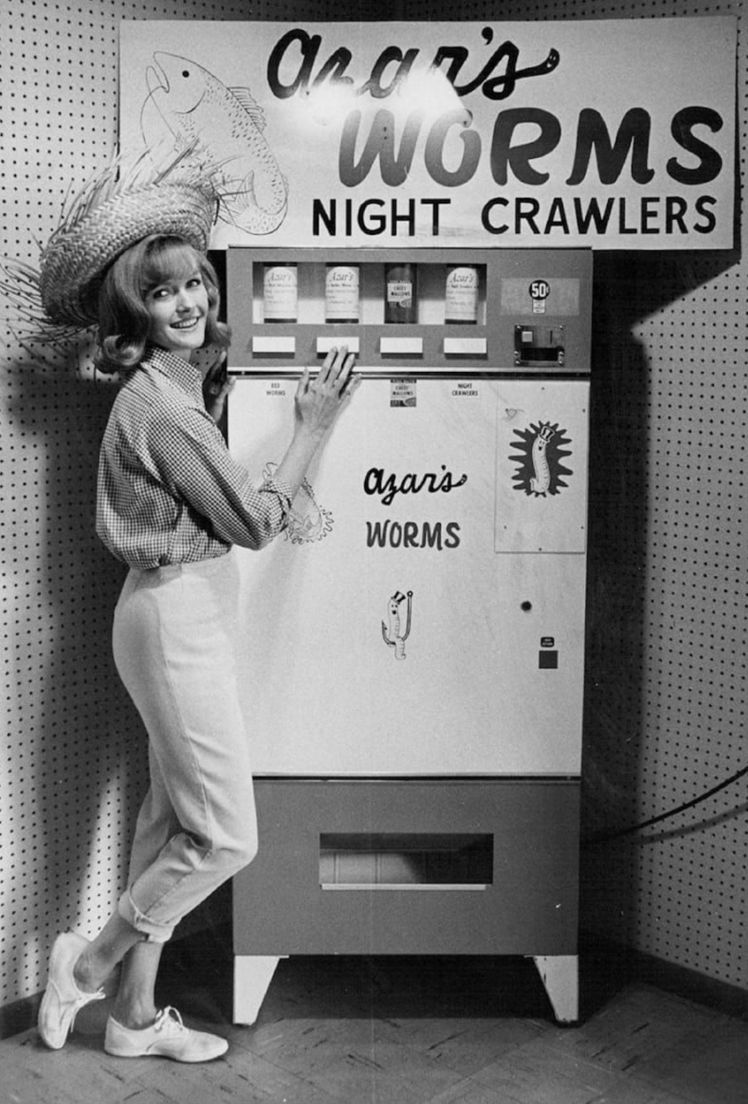 Fishing bait machine